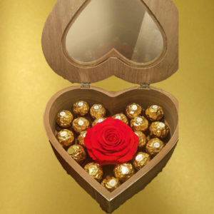 Wooden-Heart-Shape-box-with-Rose-and-Ferrero